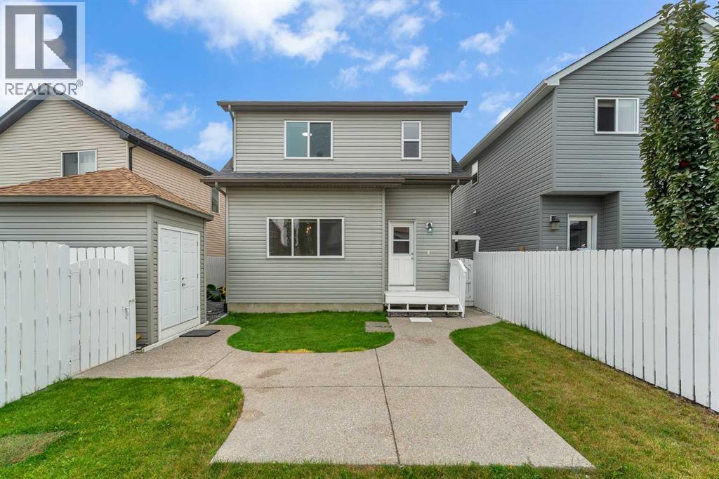 20 Copperpond Grove SE, Calgary, Alberta