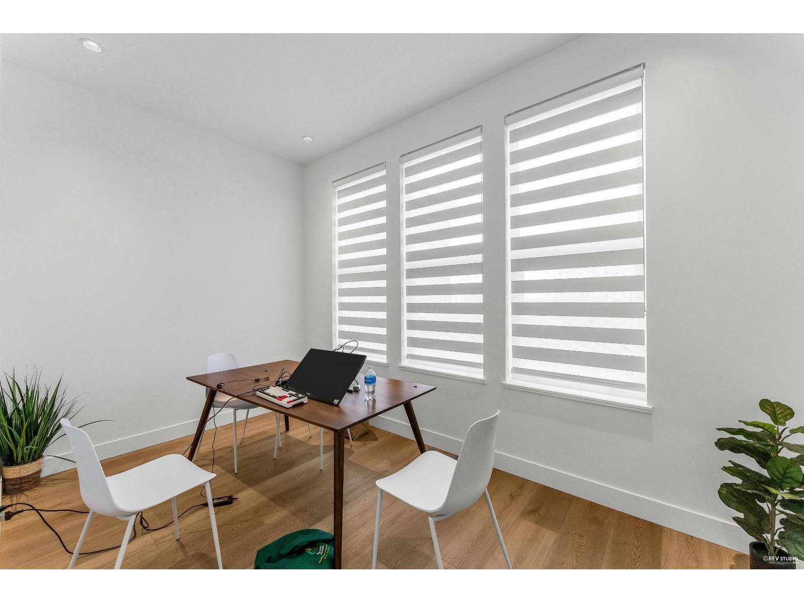 1 12585 104A AVENUE, Surrey