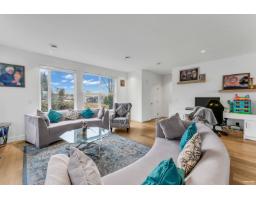 1 12585 104a Avenue, Surrey, BC V3V0G7 Photo 10