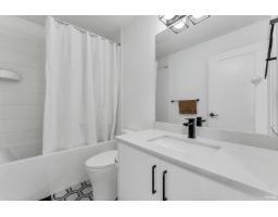 1 12585 104a Avenue, Surrey, BC V3V0G7 Photo 18