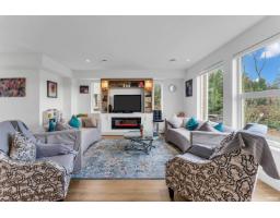1 12585 104a Avenue, Surrey, BC V3V0G7 Photo 11