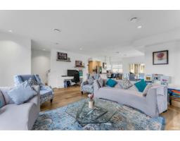 1 12585 104a Avenue, Surrey, BC V3V0G7 Photo 14
