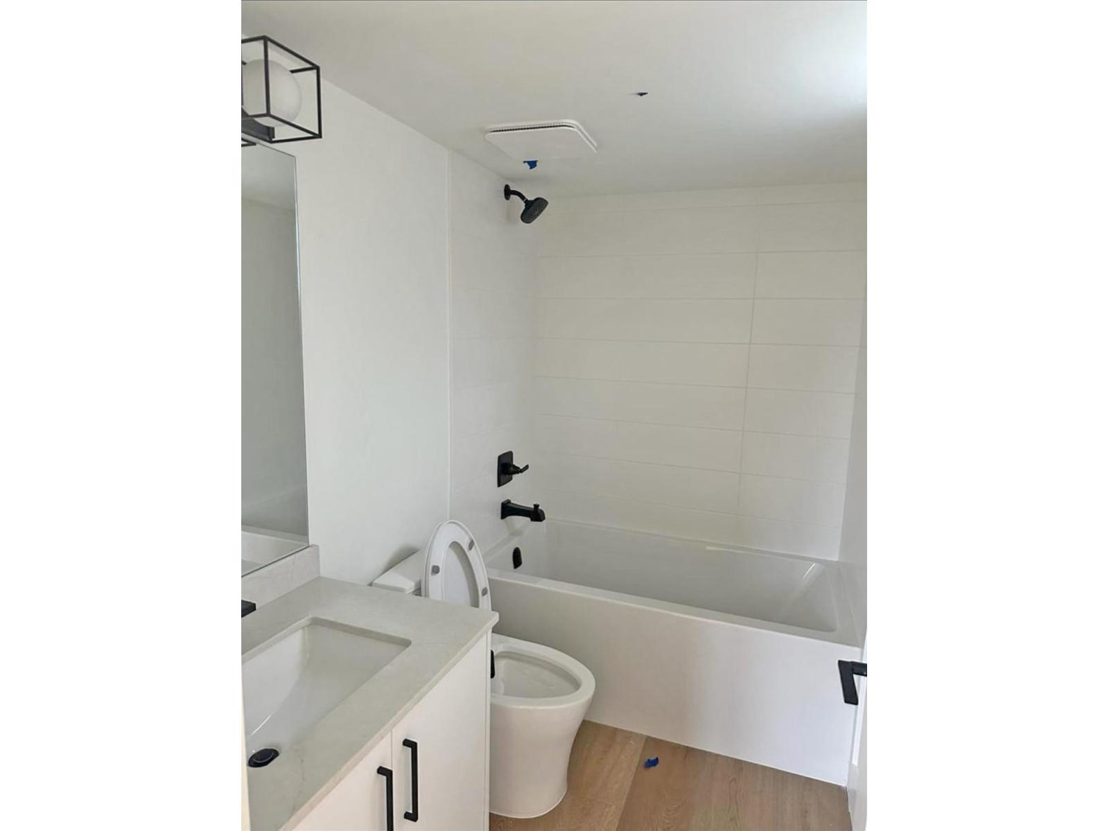 1 12585 104A AVENUE, Surrey