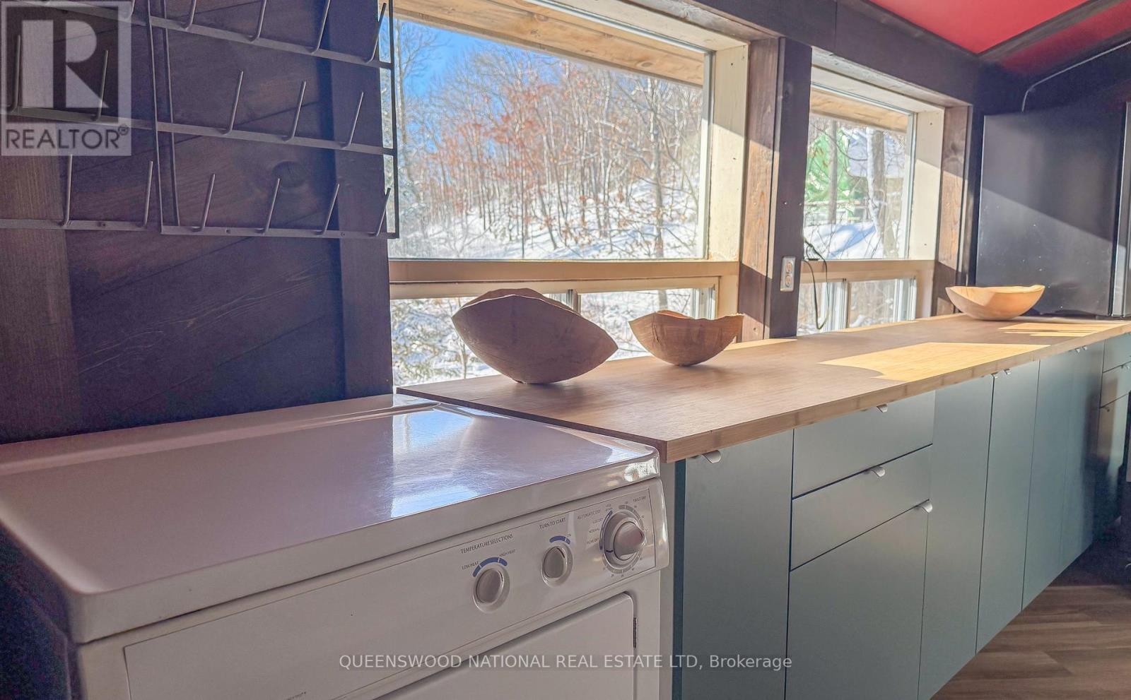 205 ROCKINGHAM ROAD - 10