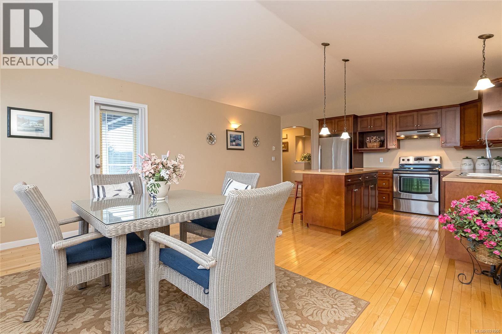 3546 Sun Estate, Langford