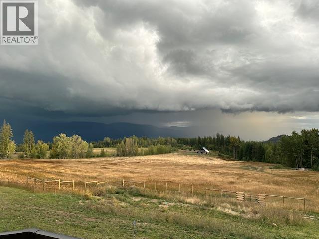  100 Lidstone Road, Salmon Arm