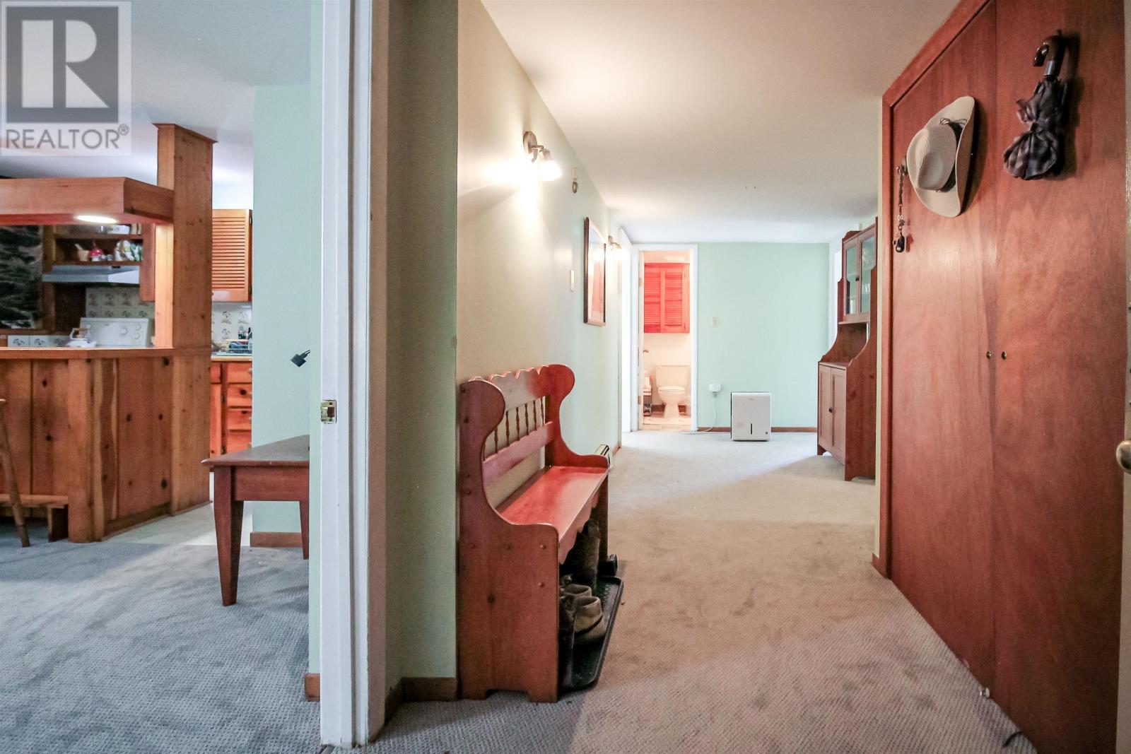 Property 34 of 36 of 5283 South Street