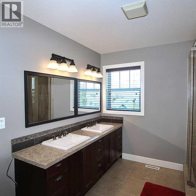 6 Laurel Close, Sylvan Lake