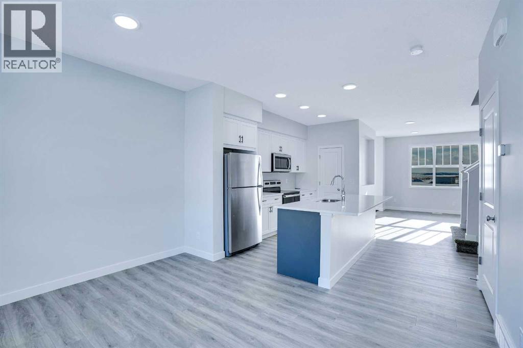 Single Family House for Sale in  Savoy Landing SE Rangeview Calgary 