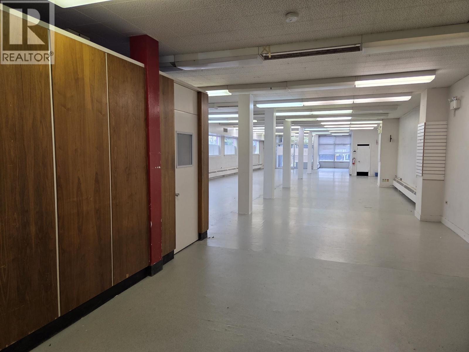 Photo 9 of 40 — 1210 3RD AVENUE · Prince George, BC