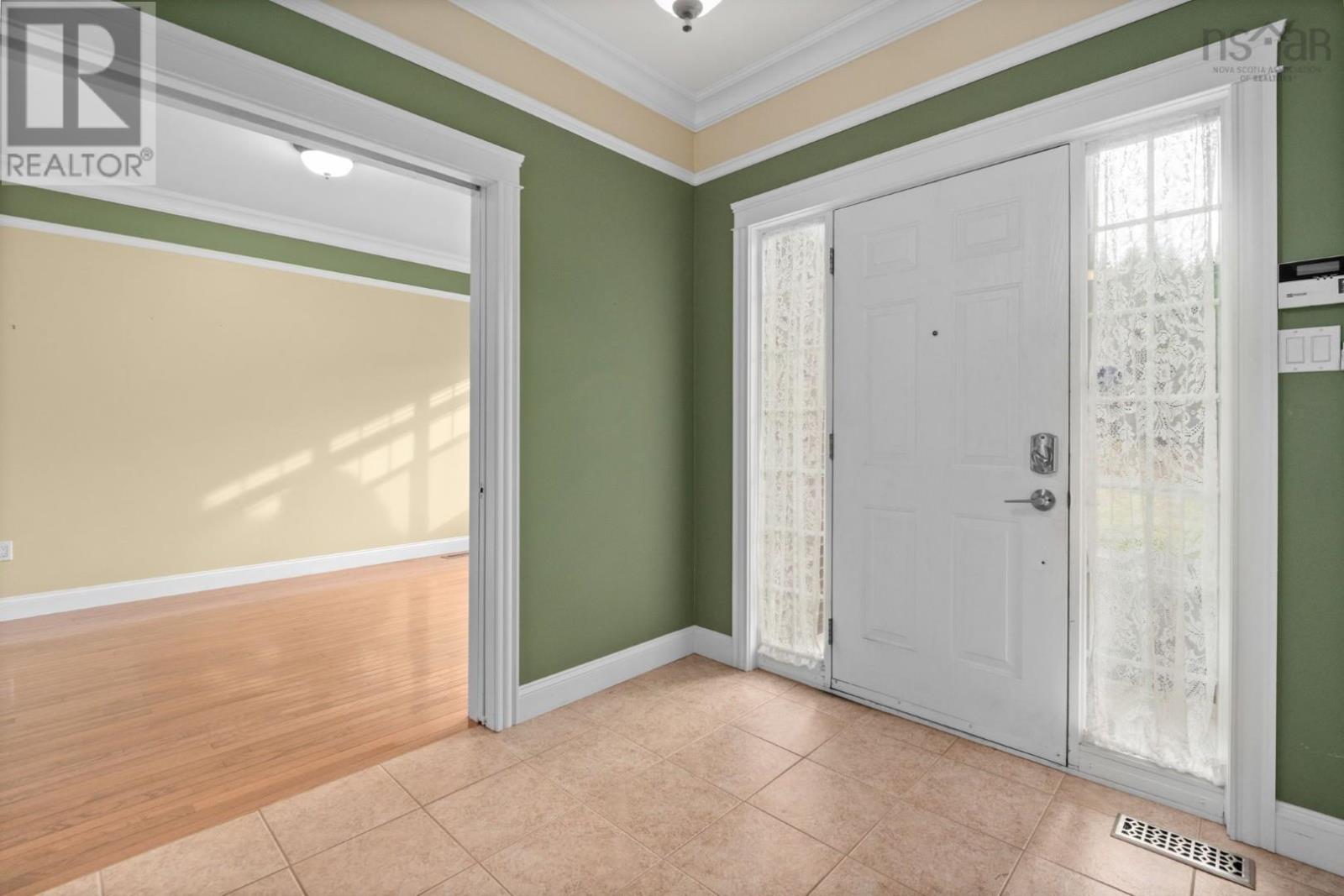 Property 2 of 49 of 52 Greenside Lane