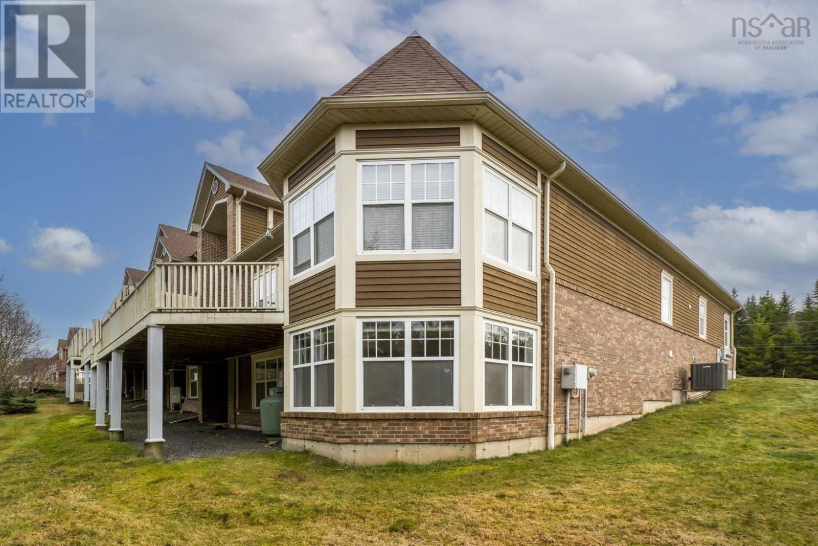 Property 45 of 49 of 52 Greenside Lane