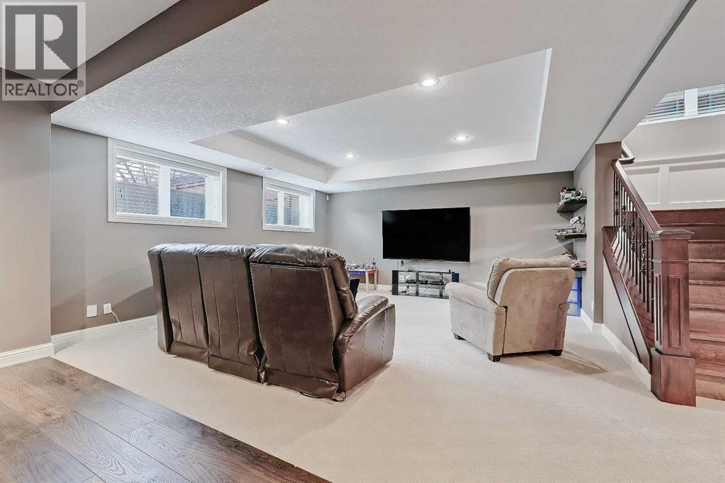 Single Family House for Sale in   Avenue SW Altadore Calgary 