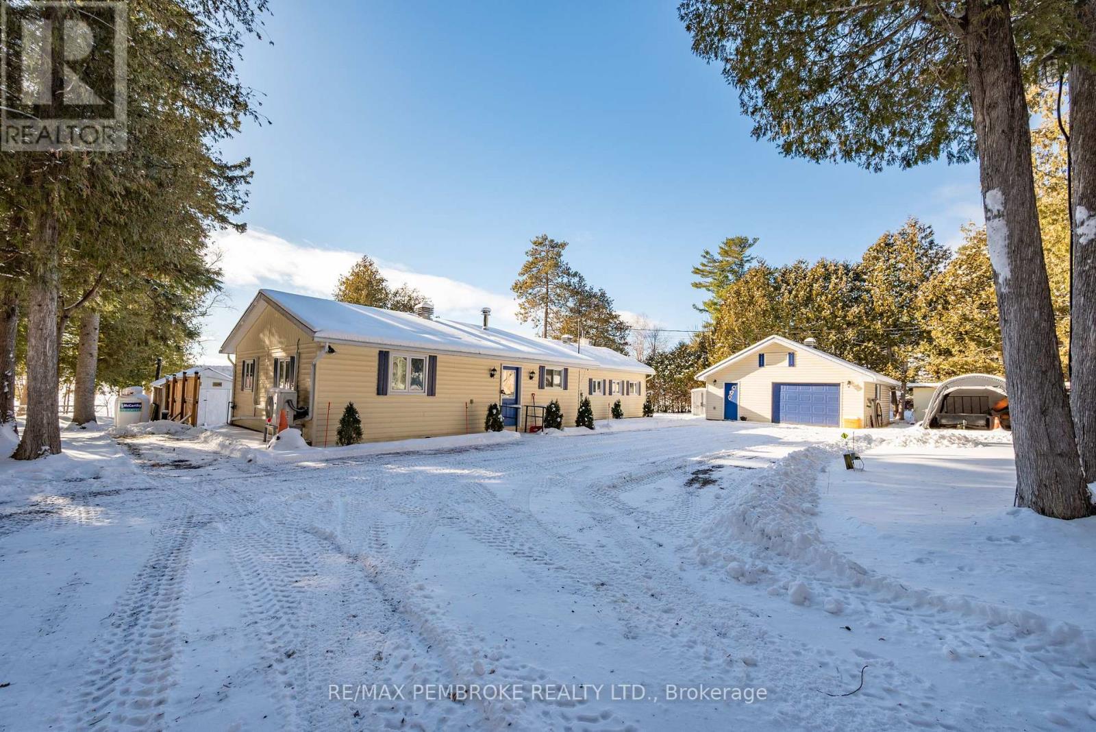 229 HOLIDAY LANE - Photo 2 of 45, North Algona Wilberforce, Ontario