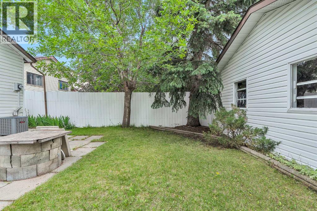 Single Family House Bungalow for Sale in  Pinemeadow Road NE Pineridge Calgary 