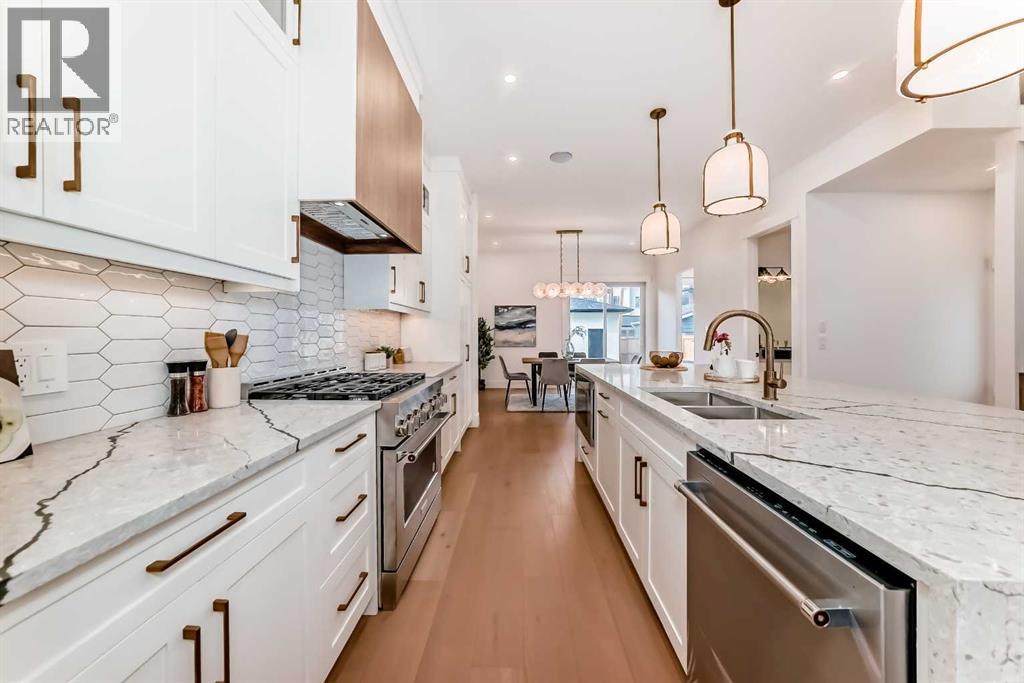 Single Family House for Sale in   Avenue SW North Glenmore Park Calgary 