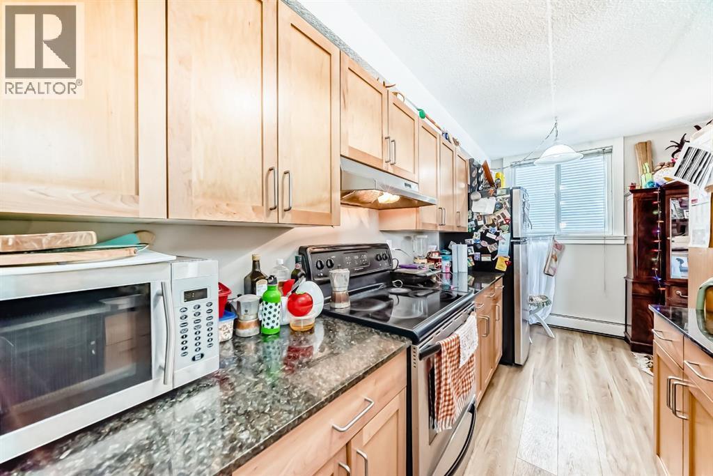 Single Family House for Sale in   A Street NW Sunnyside Calgary 