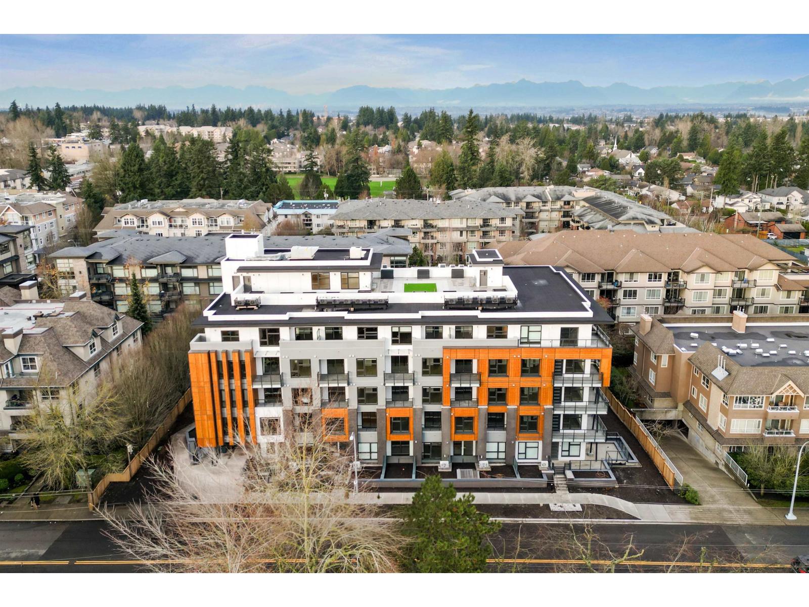 201 15353 17 AVENUE, Surrey