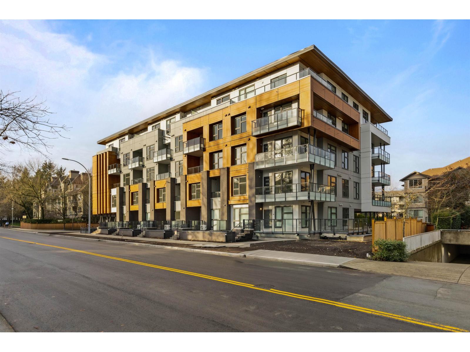 201 15353 17 AVENUE, Surrey