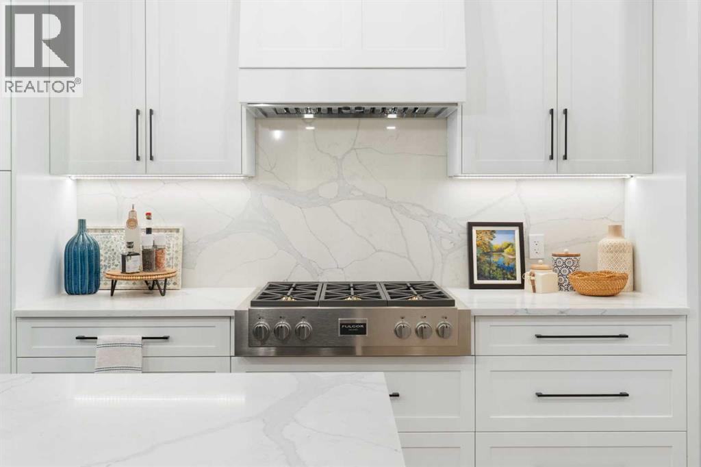 Single Family House for Sale in   Street SW Killarney/Glengarry Calgary 