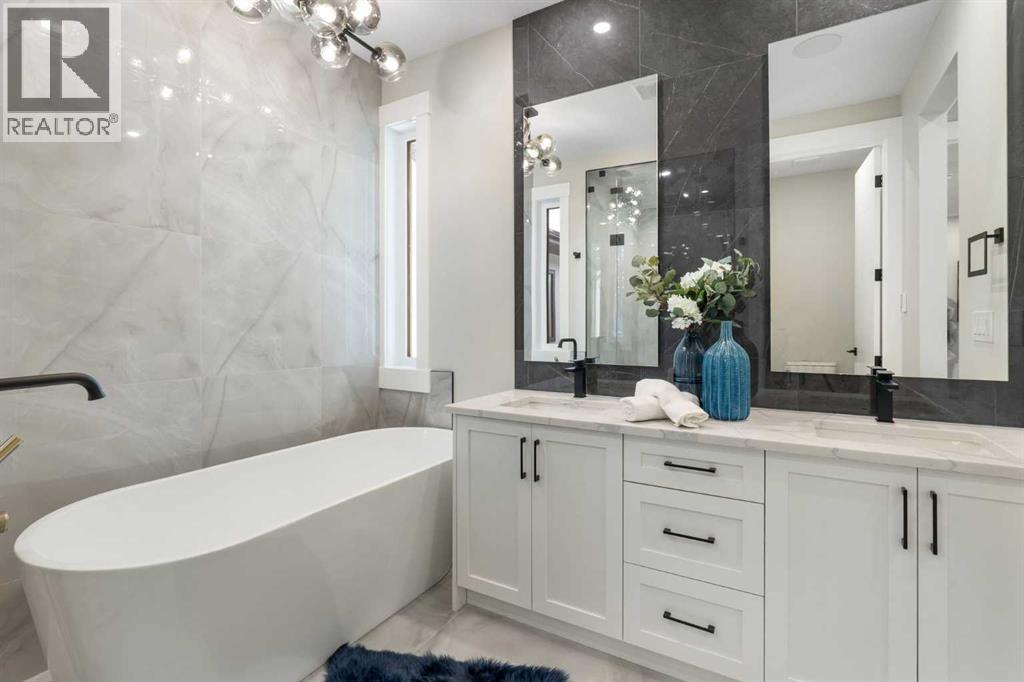 Single Family House for Sale in   Street SW Killarney/Glengarry Calgary 