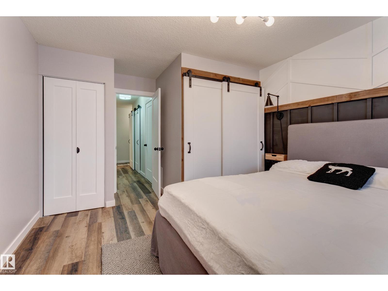 #404 10420 93 ST NW, Edmonton