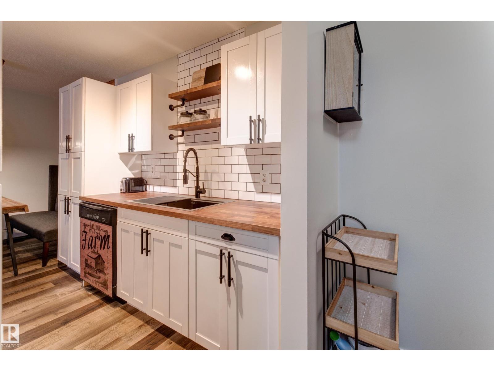 #404 10420 93 ST NW, Edmonton