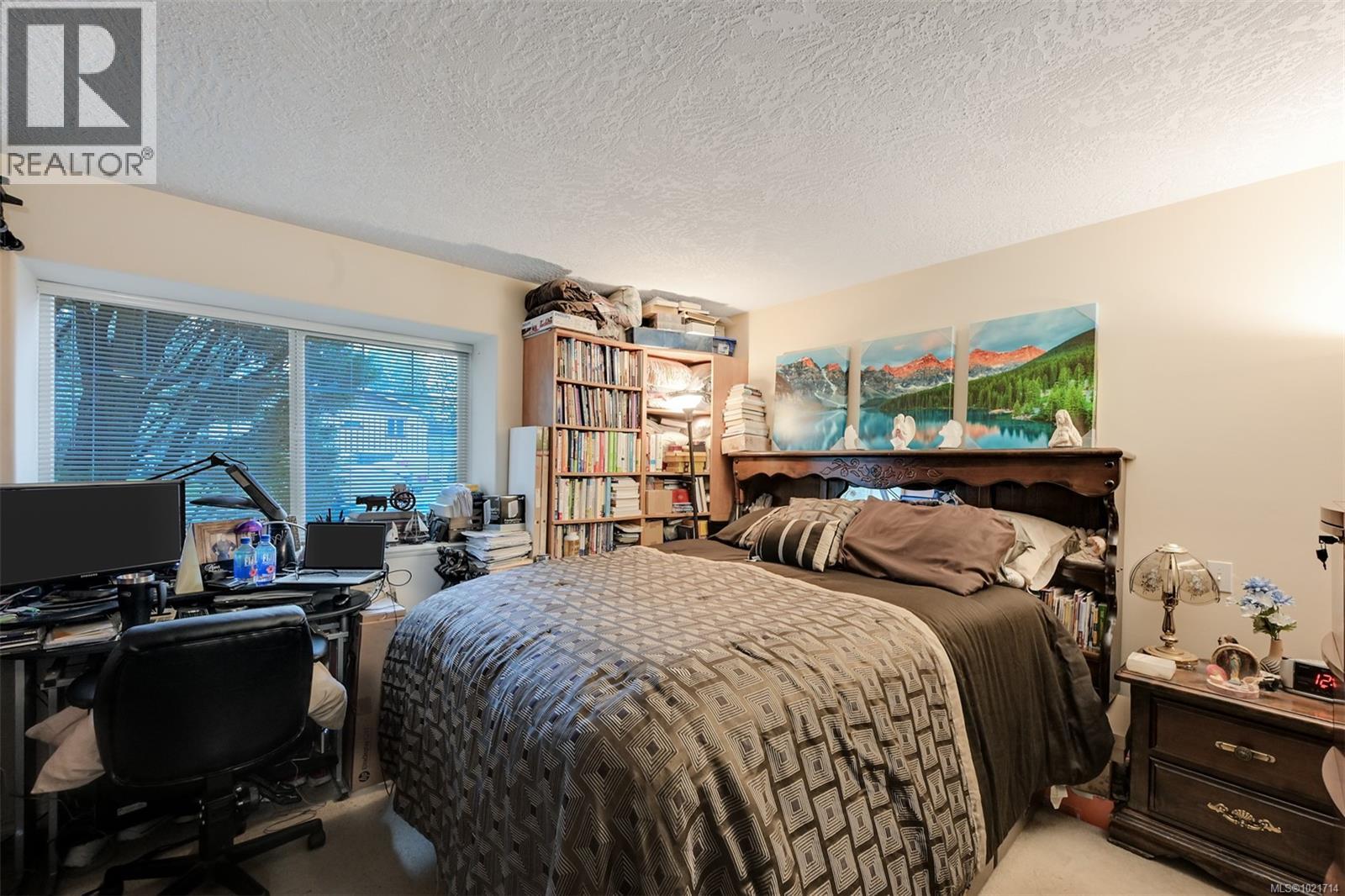 1975 Highland Rd, View Royal