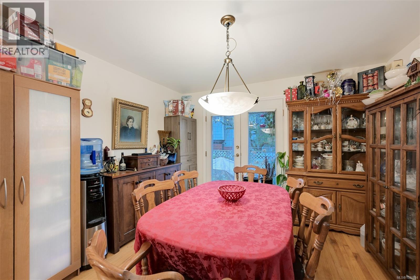 1975 Highland Rd, View Royal