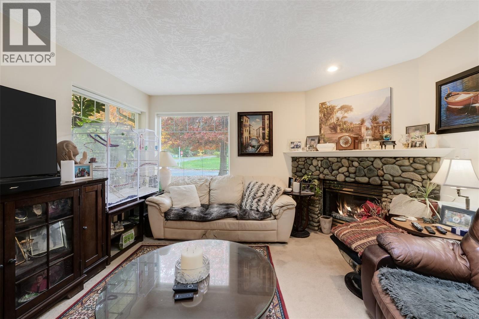 1975 Highland Rd, View Royal