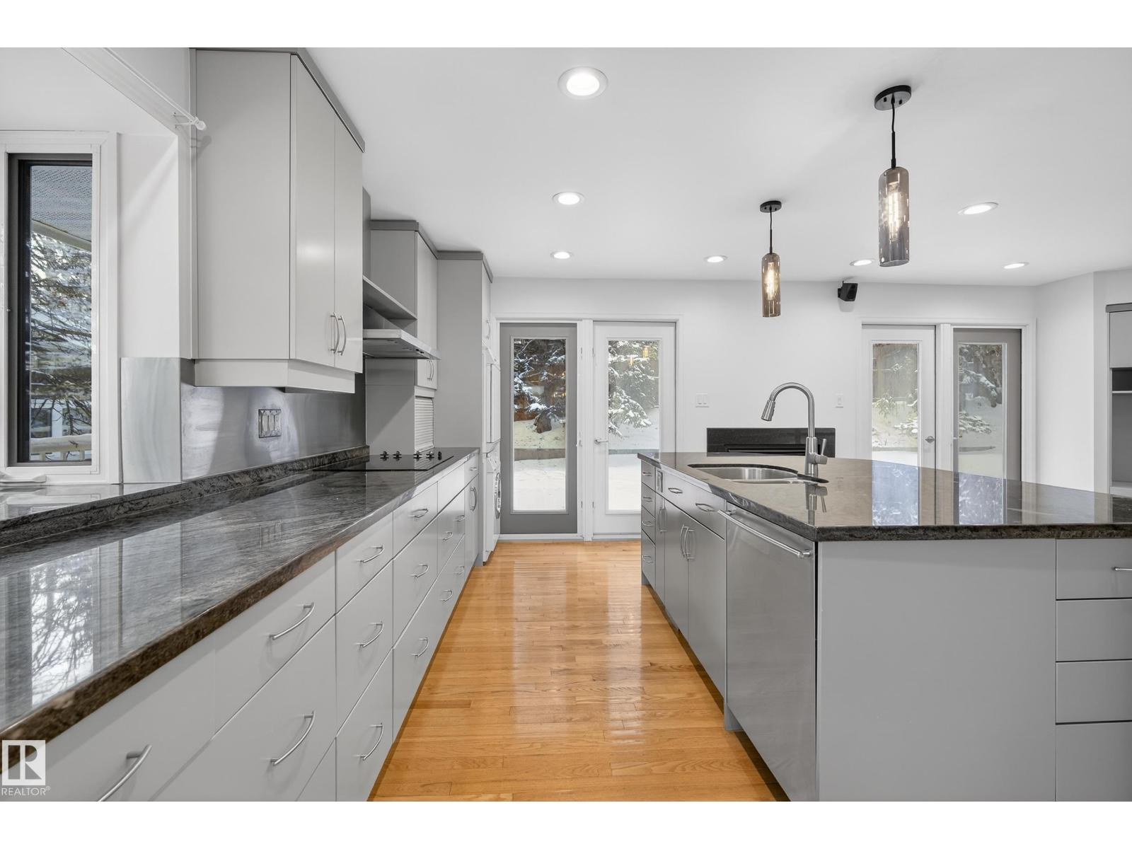 7814 BUENA VISTA RD NW, Edmonton