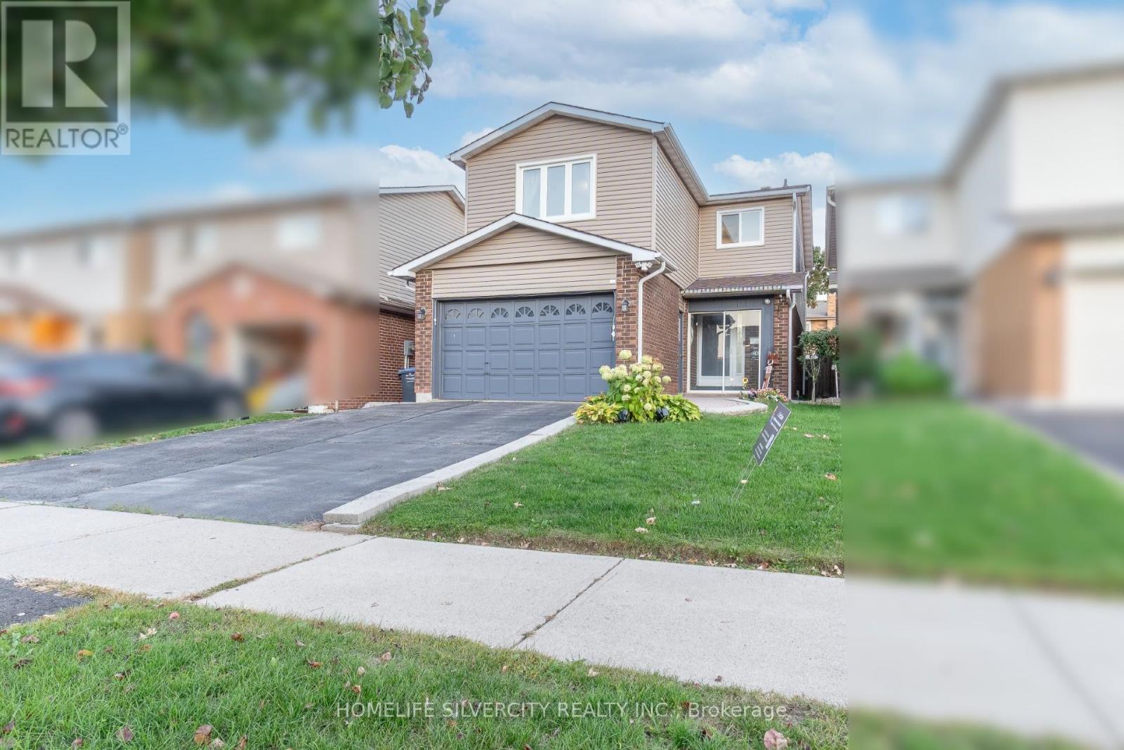 Single Family House for Sale in  LINDRIDGE AVENUE Brampton (Westgate) 