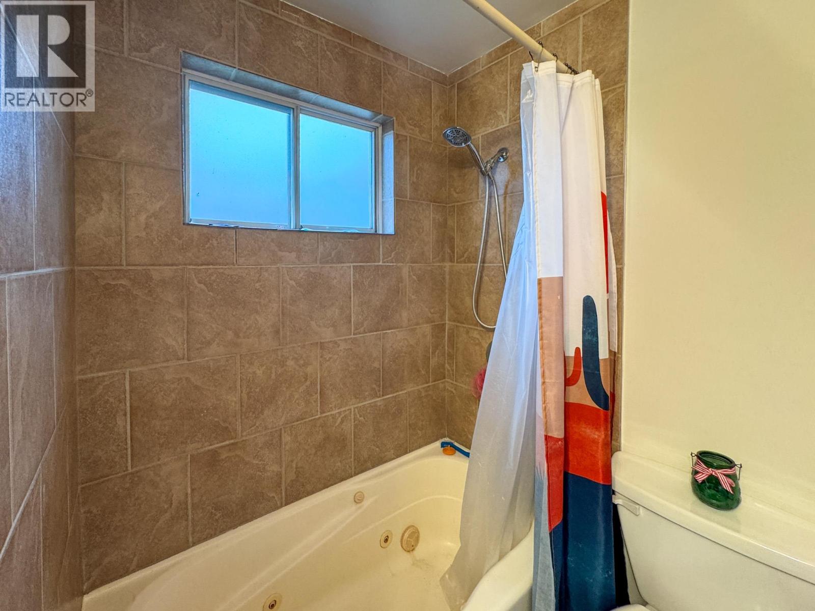 1827 97TH Street, Osoyoos