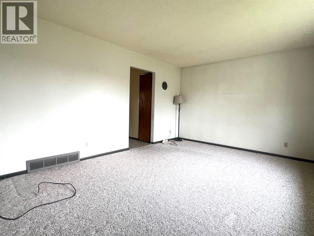 Single Family House Bungalow for Sale in  Huntchester Crescent NE Huntington Hills Calgary 