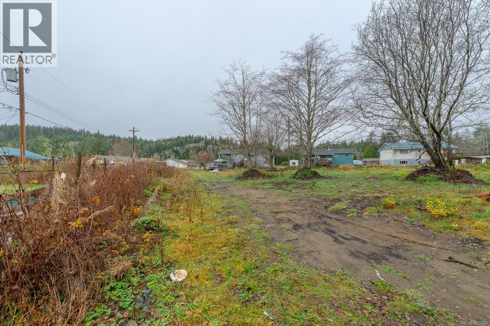 230 Clutus Rd, Bamfield
