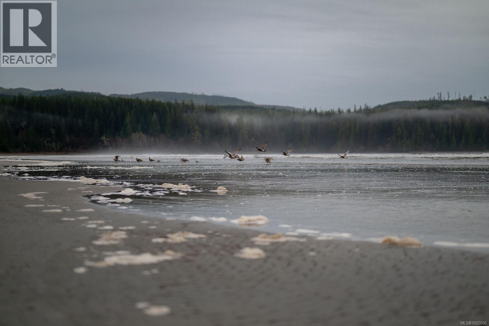 230 Clutus Rd, Bamfield