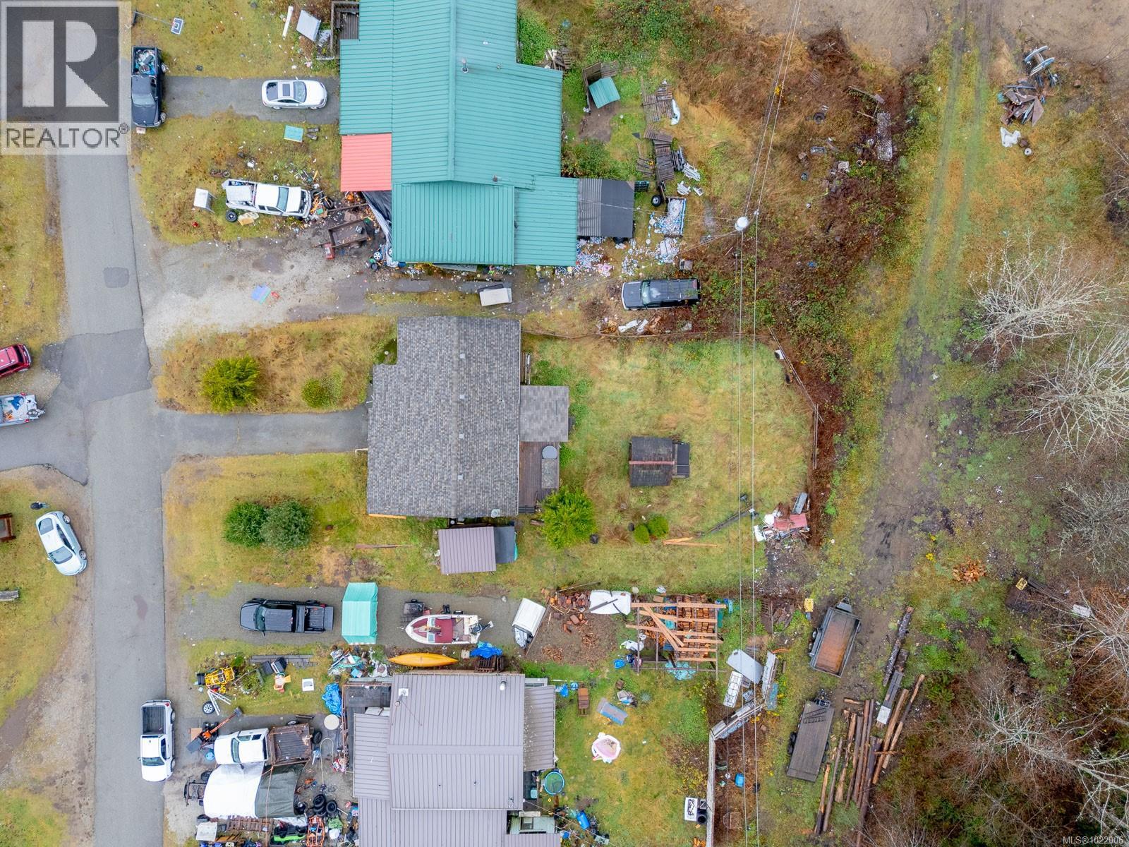 230 Clutus Rd, Bamfield