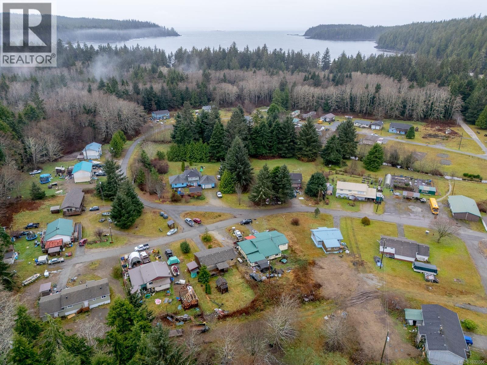230 Clutus Rd, Bamfield