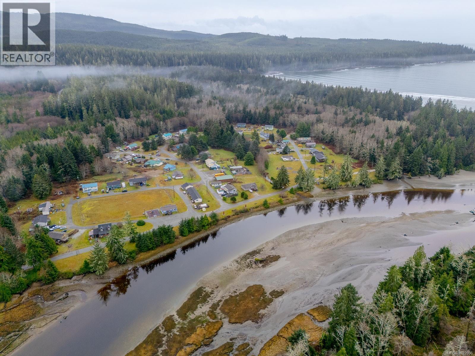 230 Clutus Rd, Bamfield