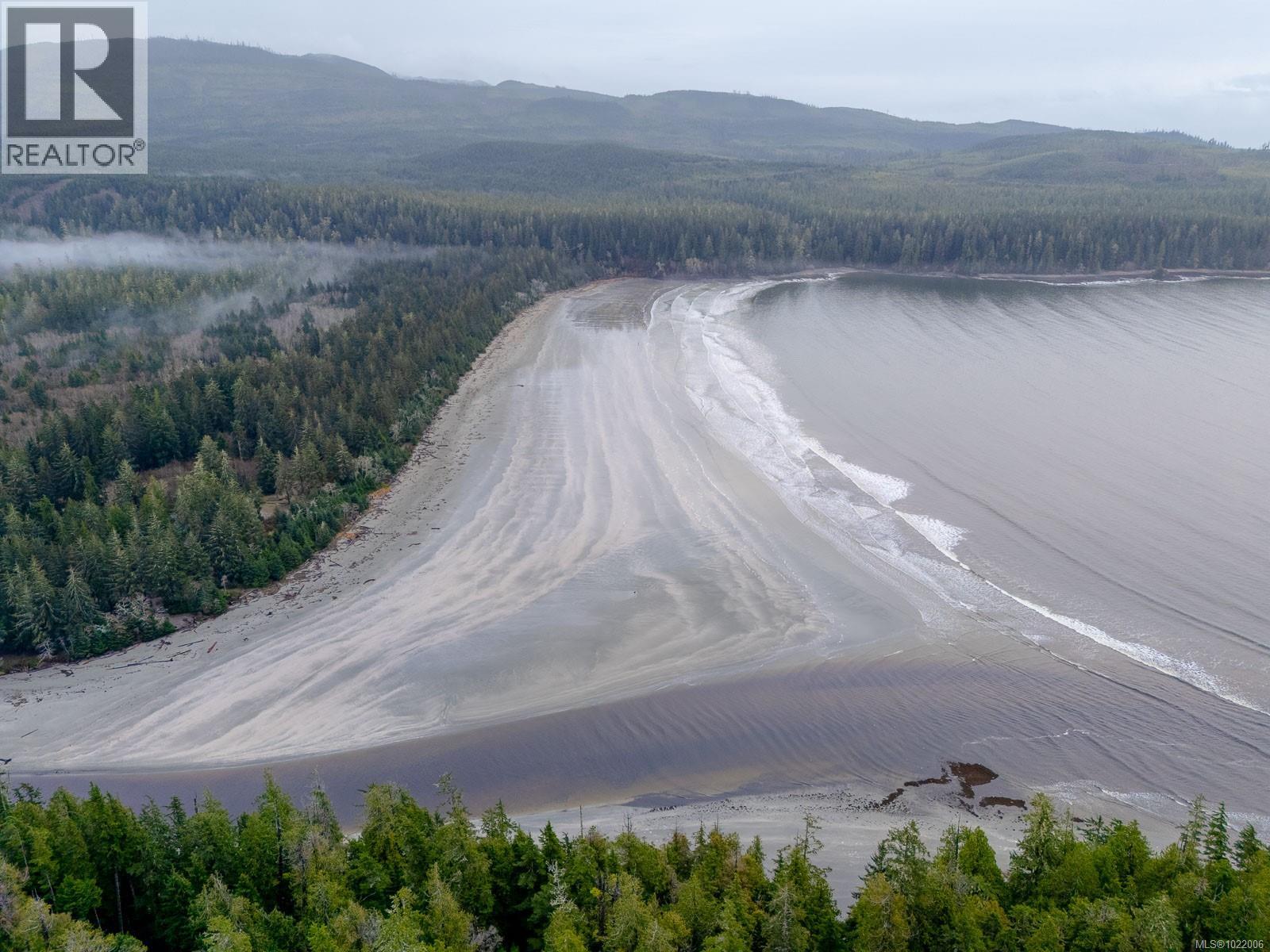 230 Clutus Rd, Bamfield