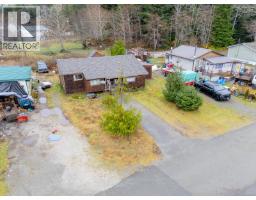 230 Clutus Rd, Bamfield, BC V0R1B0 Photo 18