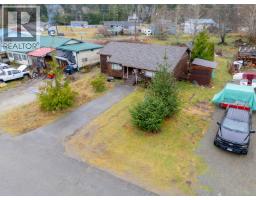 230 Clutus Rd, Bamfield, BC V0R1B0 Photo 9