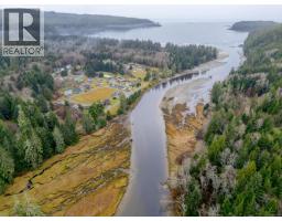 230 Clutus Rd, Bamfield, BC V0R1B0 Photo 31