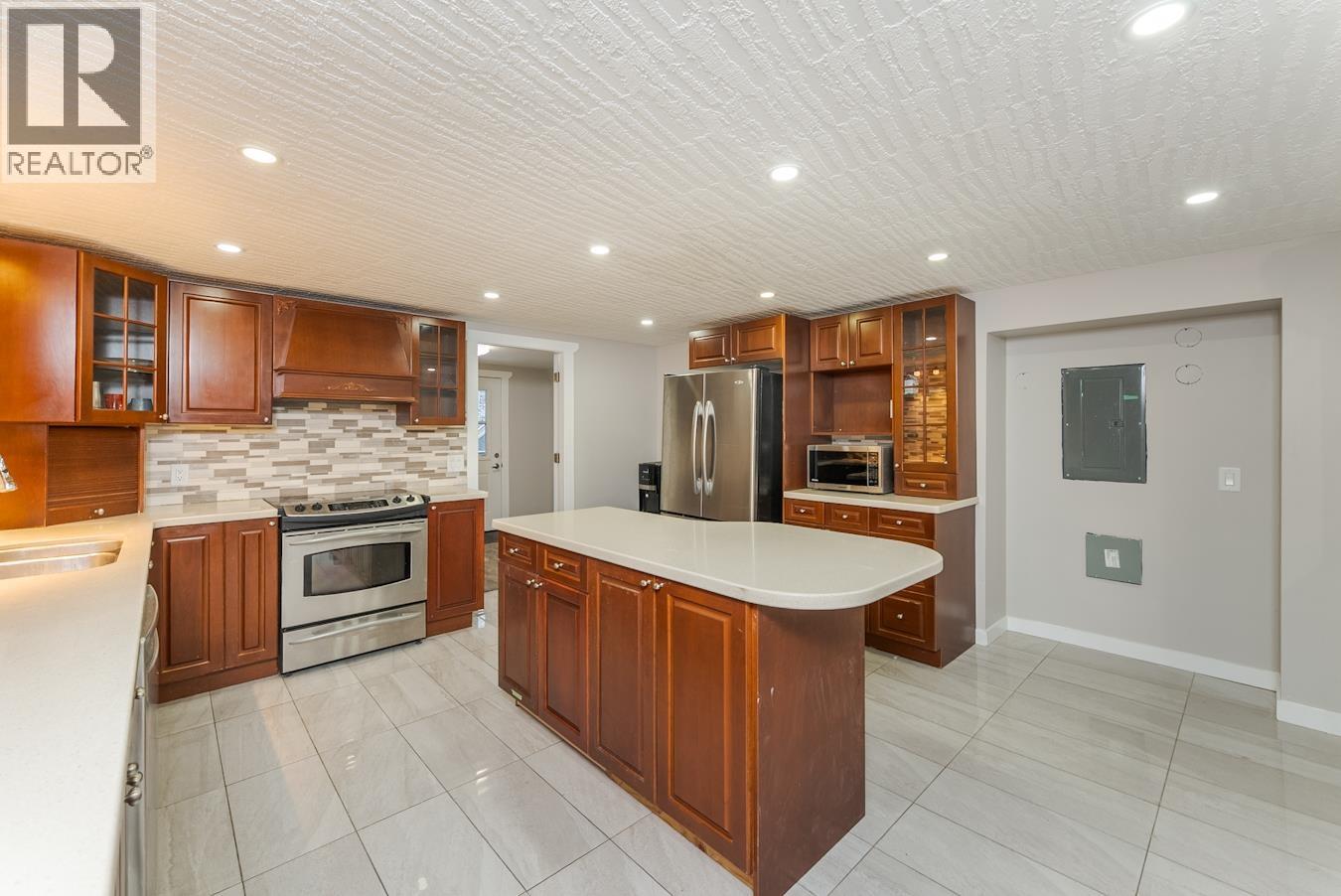 6315 CUMMINGS ROAD, Prince George