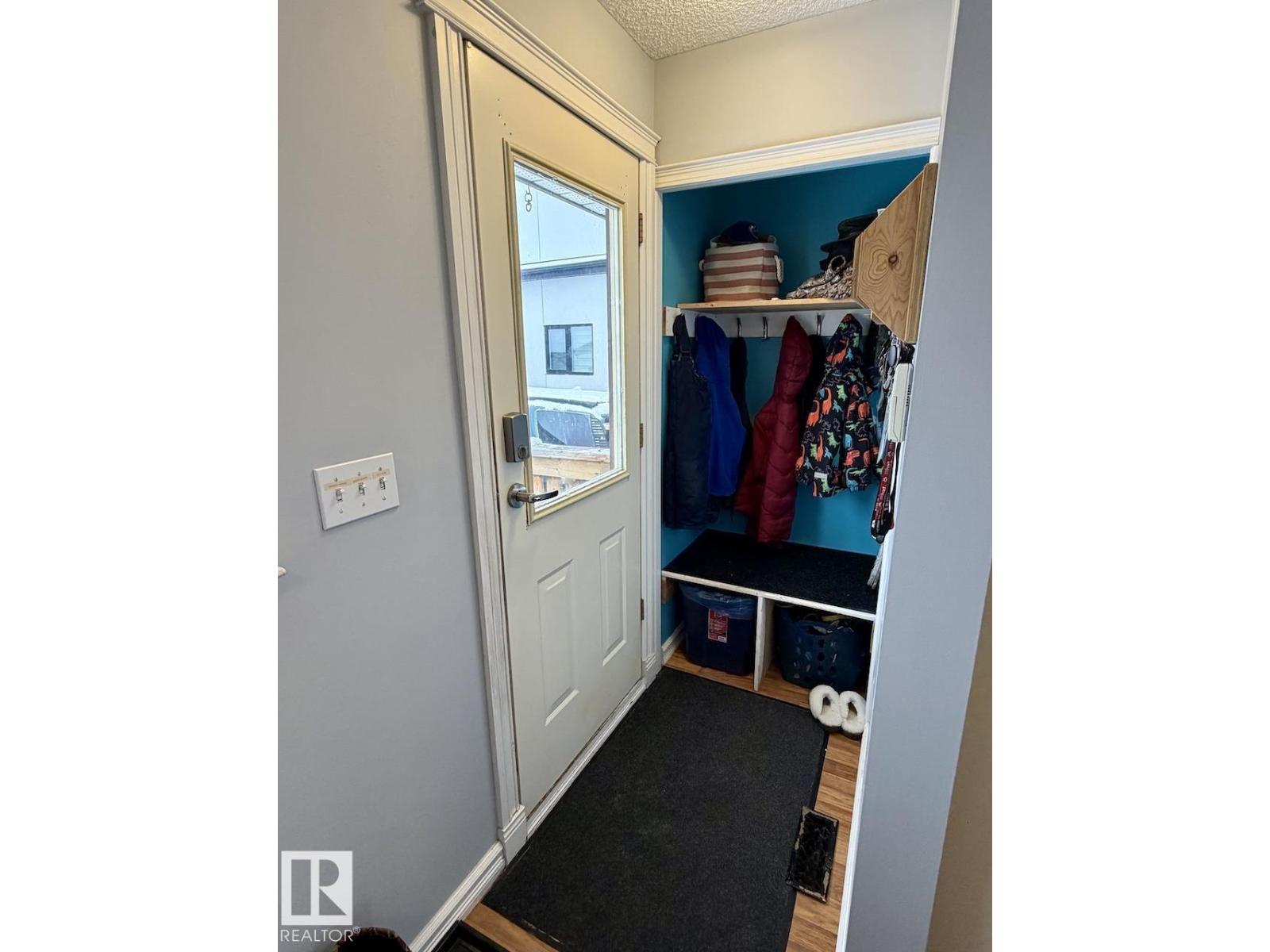 1307 36 ST NW, Edmonton