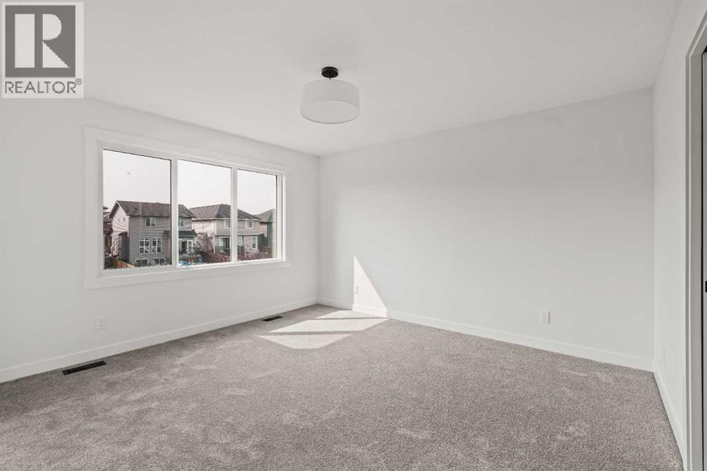 Single Family House for Sale in  Silver Spruce Grove SW Silverado Calgary 