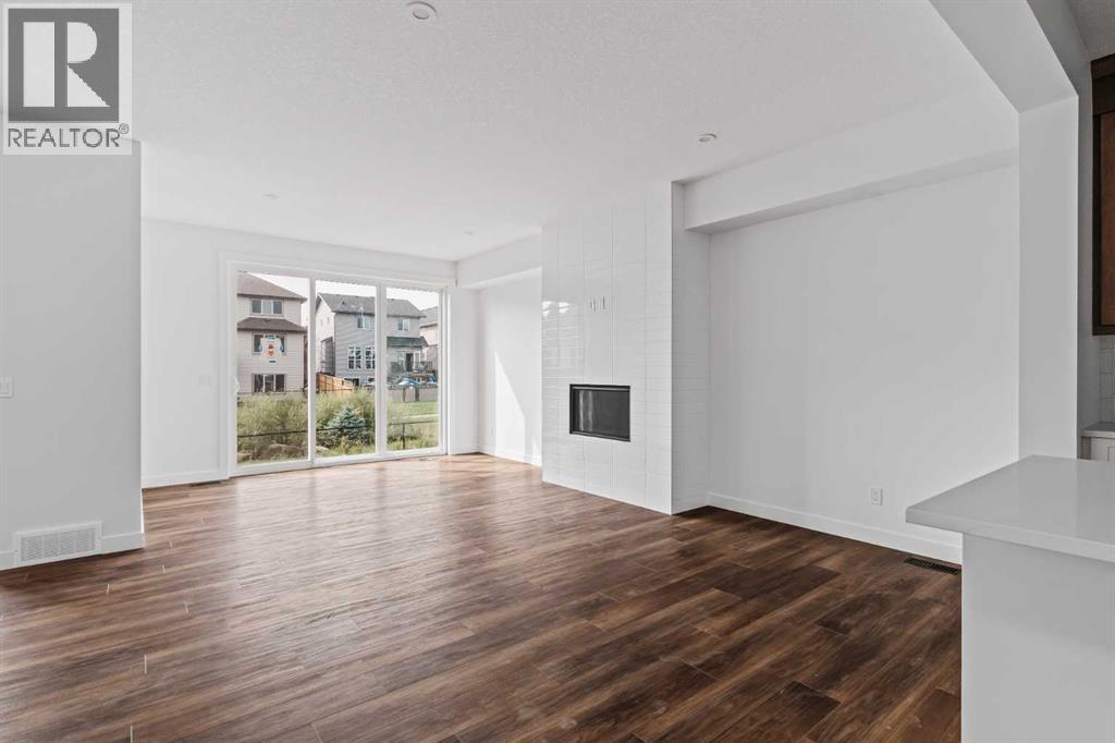 Single Family House for Sale in  Silver Spruce Grove SW Silverado Calgary 