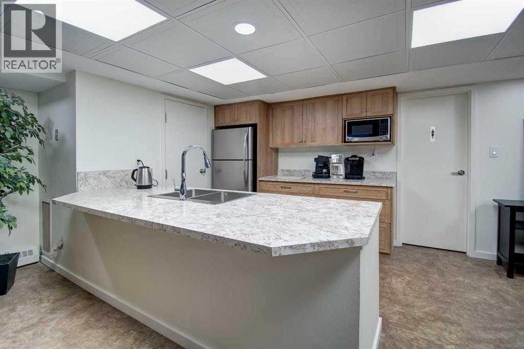 Single Family House for Sale in   Horton Road SW Haysboro Calgary 