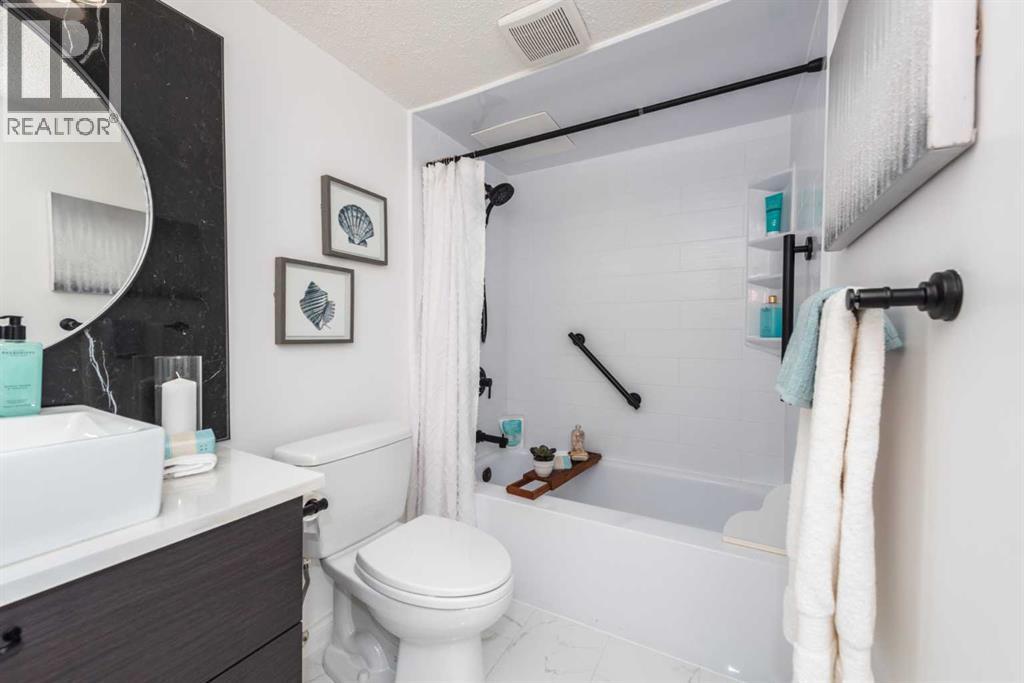 Single Family House for Sale in   Horton Road SW Haysboro Calgary 