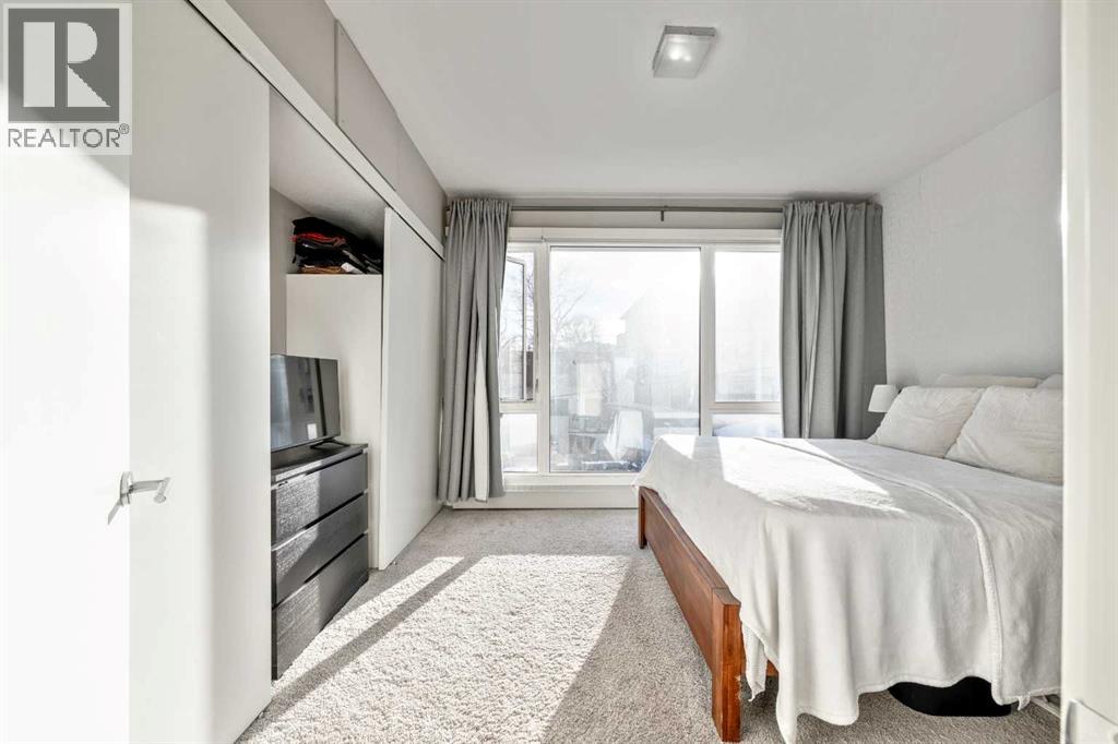 Single Family House for Sale in    Avenue SW South Calgary Calgary 